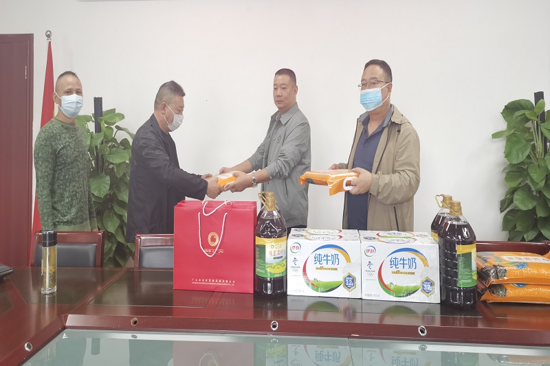 yl34511线路中心集团工会慰问一线疫情防控人员